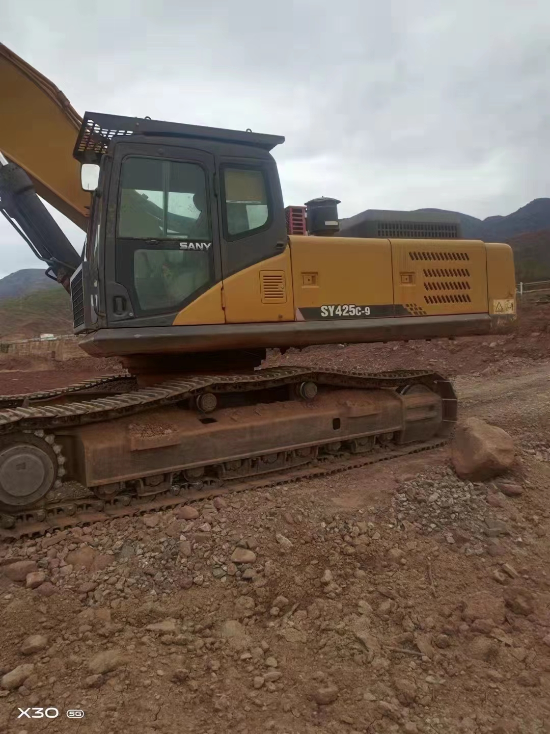 Used Second-Hand SY425C Crawler Excavator