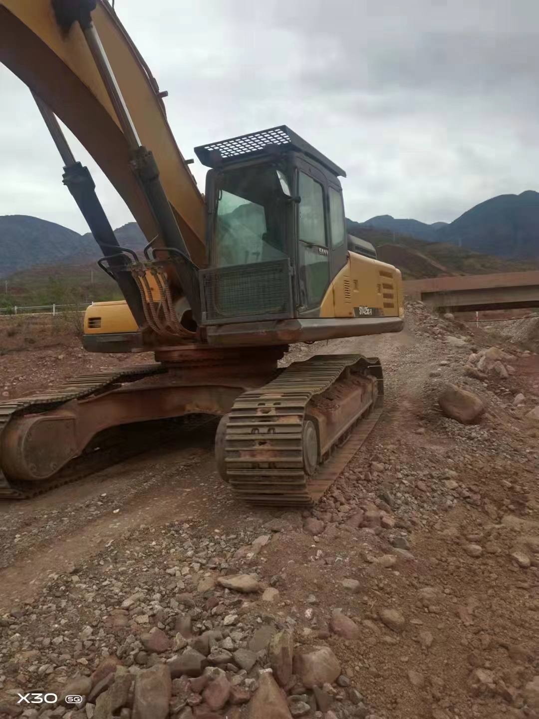 Used Second-Hand SY425C Crawler Excavator