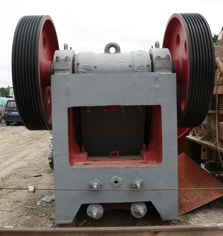 Used Stone Crusher Jaw Crusher EP250*400 for Mining /Construction