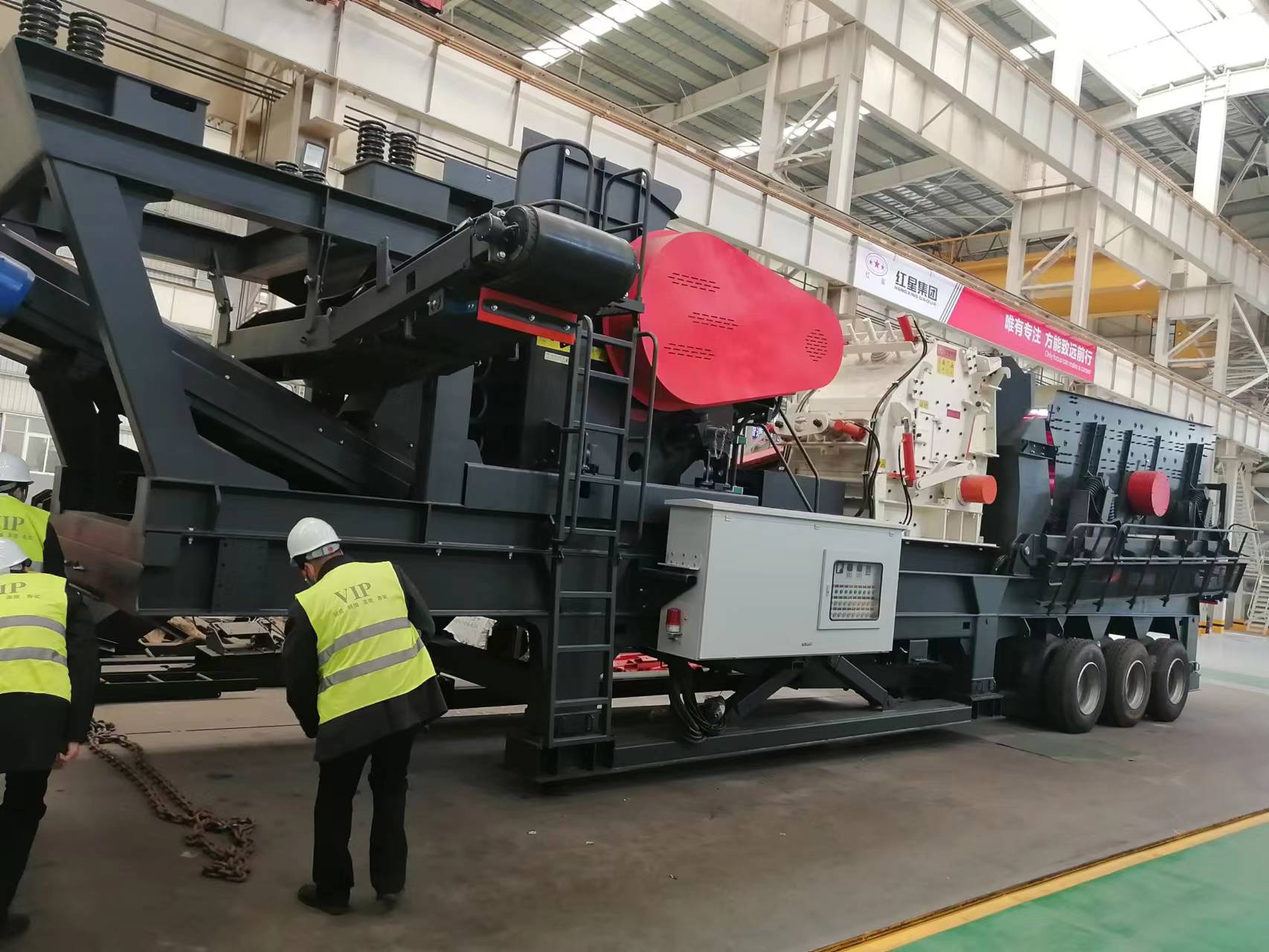  Used Second Hand Stone Crusher Vibrating Sieving Screening Crawler Crusher Machine 